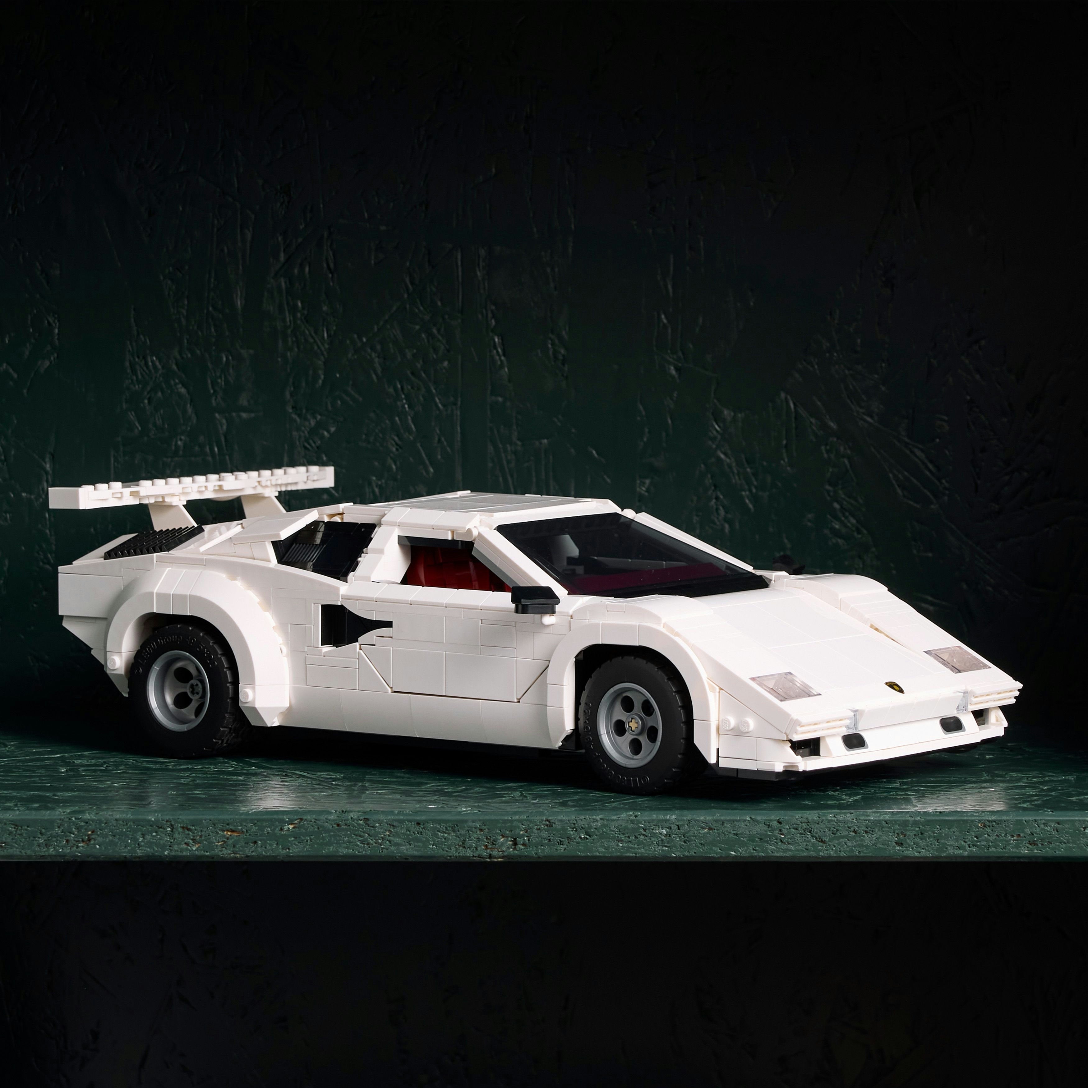 10337 Lamborghini Countach 5000 Quattrovalvole