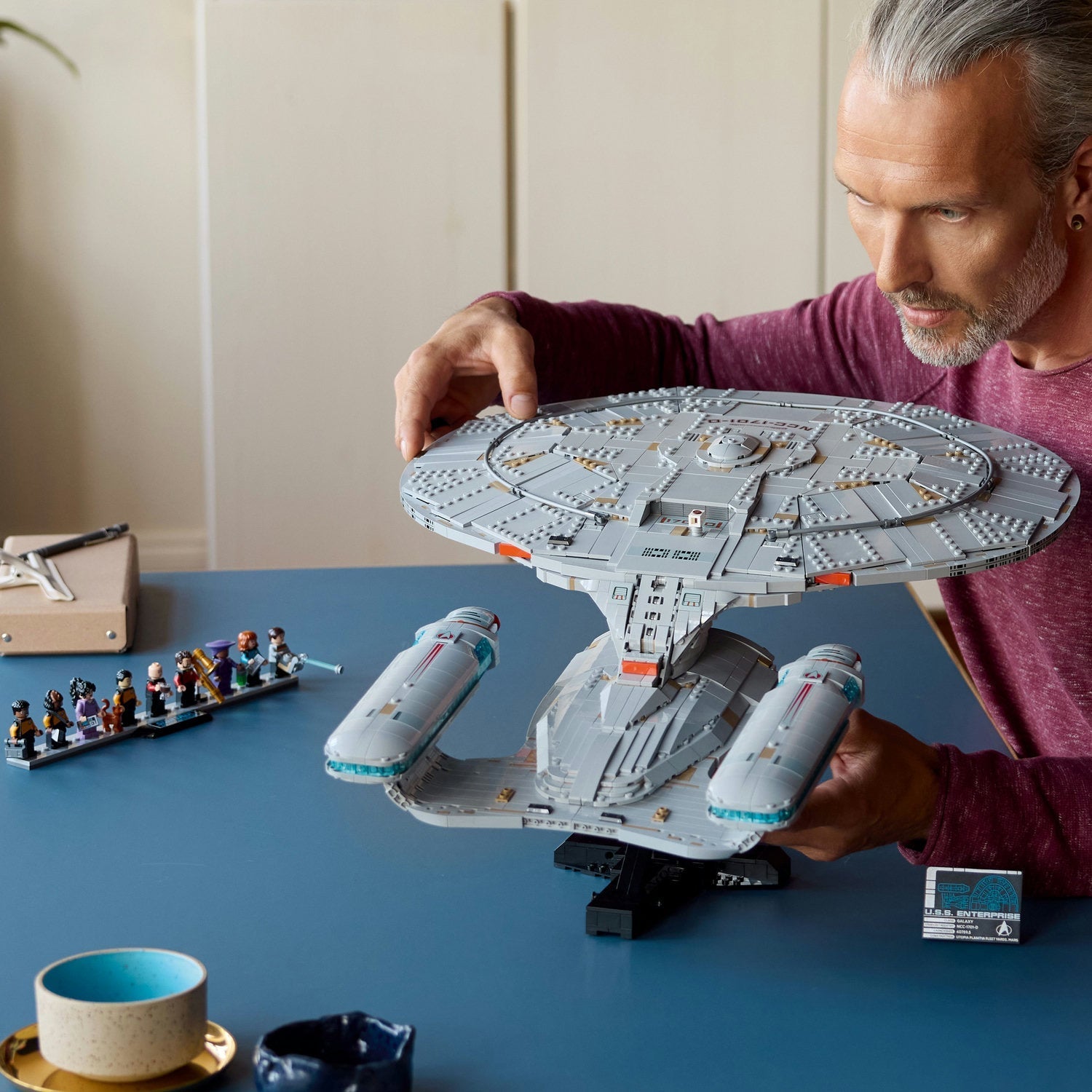 LEGO® Icons Star Trek: U.S.S. Enterprise NCC-1701-D™