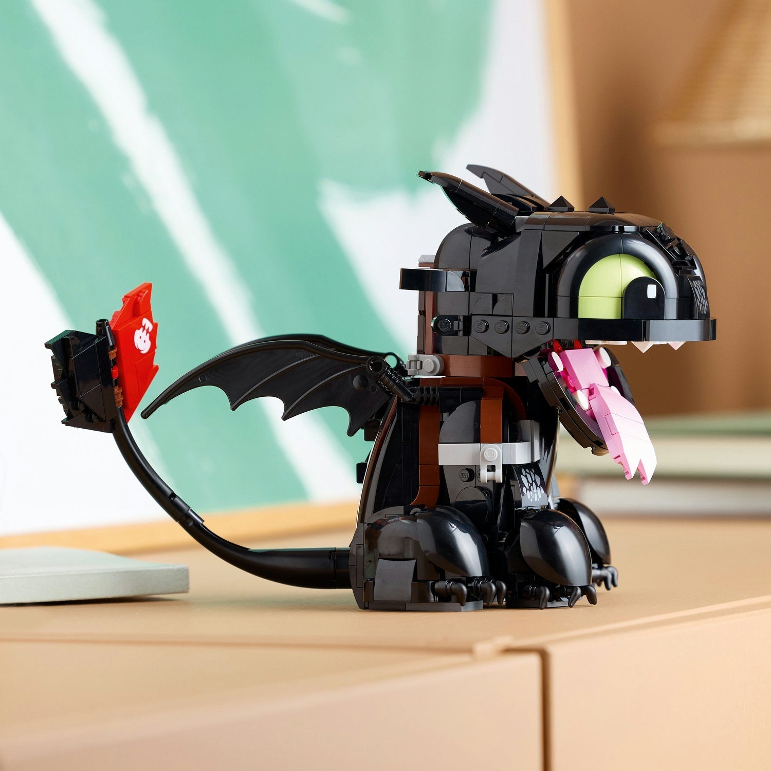 LEGO® ICONS™ How to Train Your Dragon: Toothless