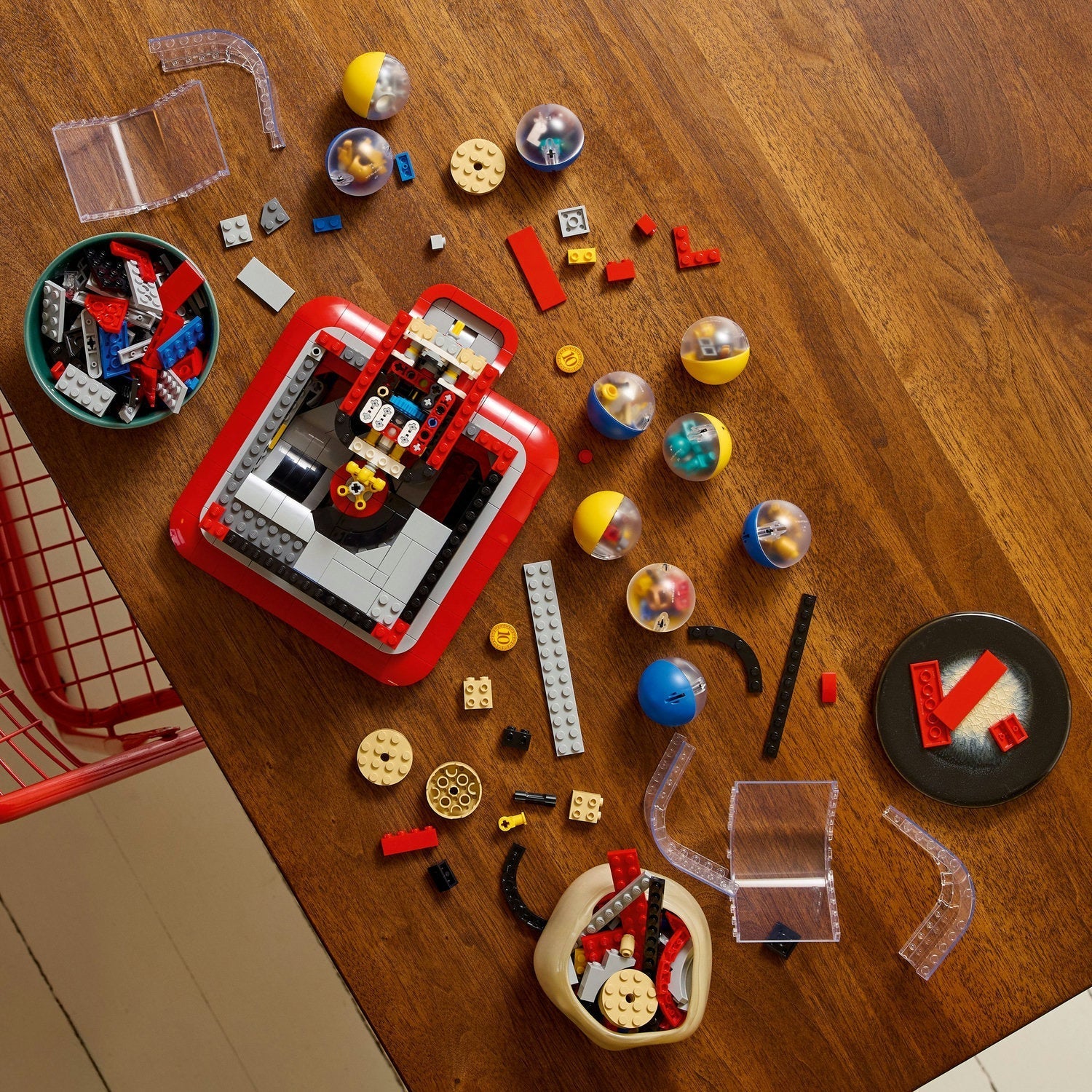 LEGO® Ideas Minifigure Vending Machine