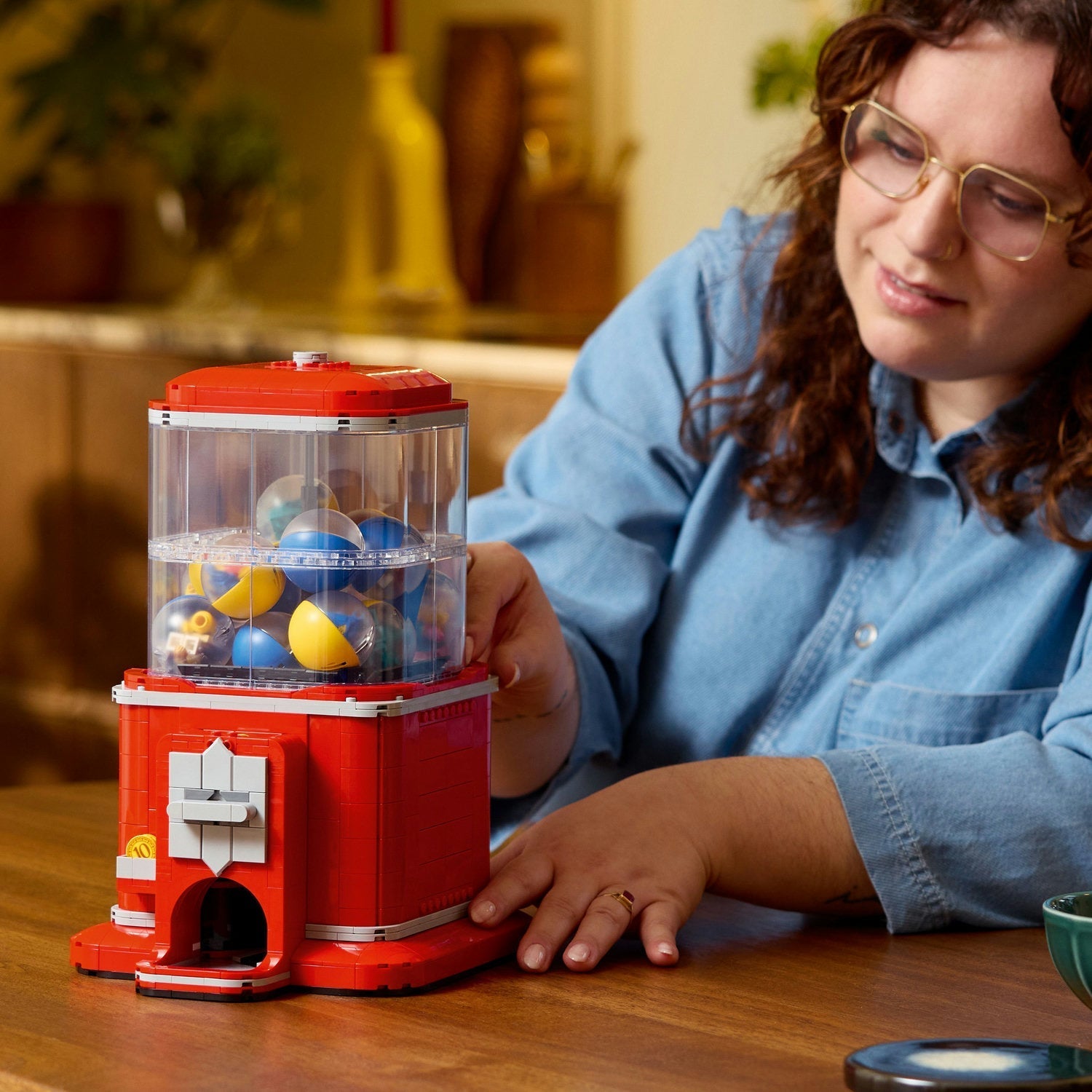 LEGO® Ideas Minifigure Vending Machine