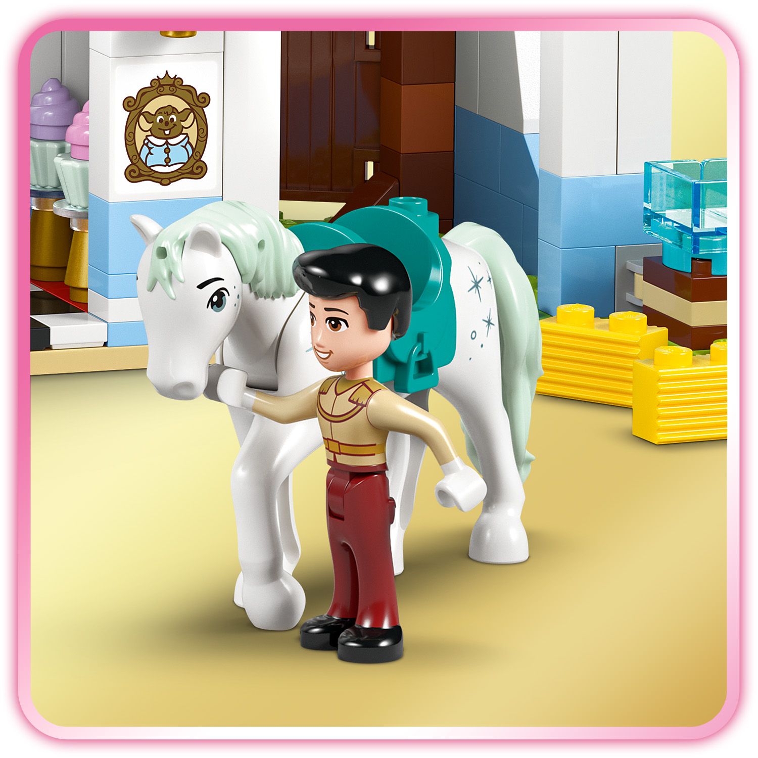 LEGO® Disney™ Cinderella’s Castle & Horse Carriage