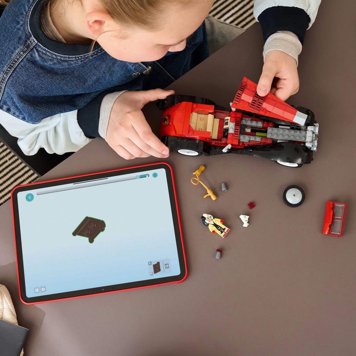 LEGO® Disney Cruella De Vil’s Car