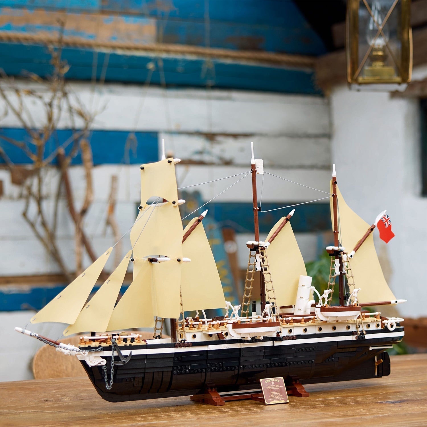 LEGO® ICONS™ The Endurance