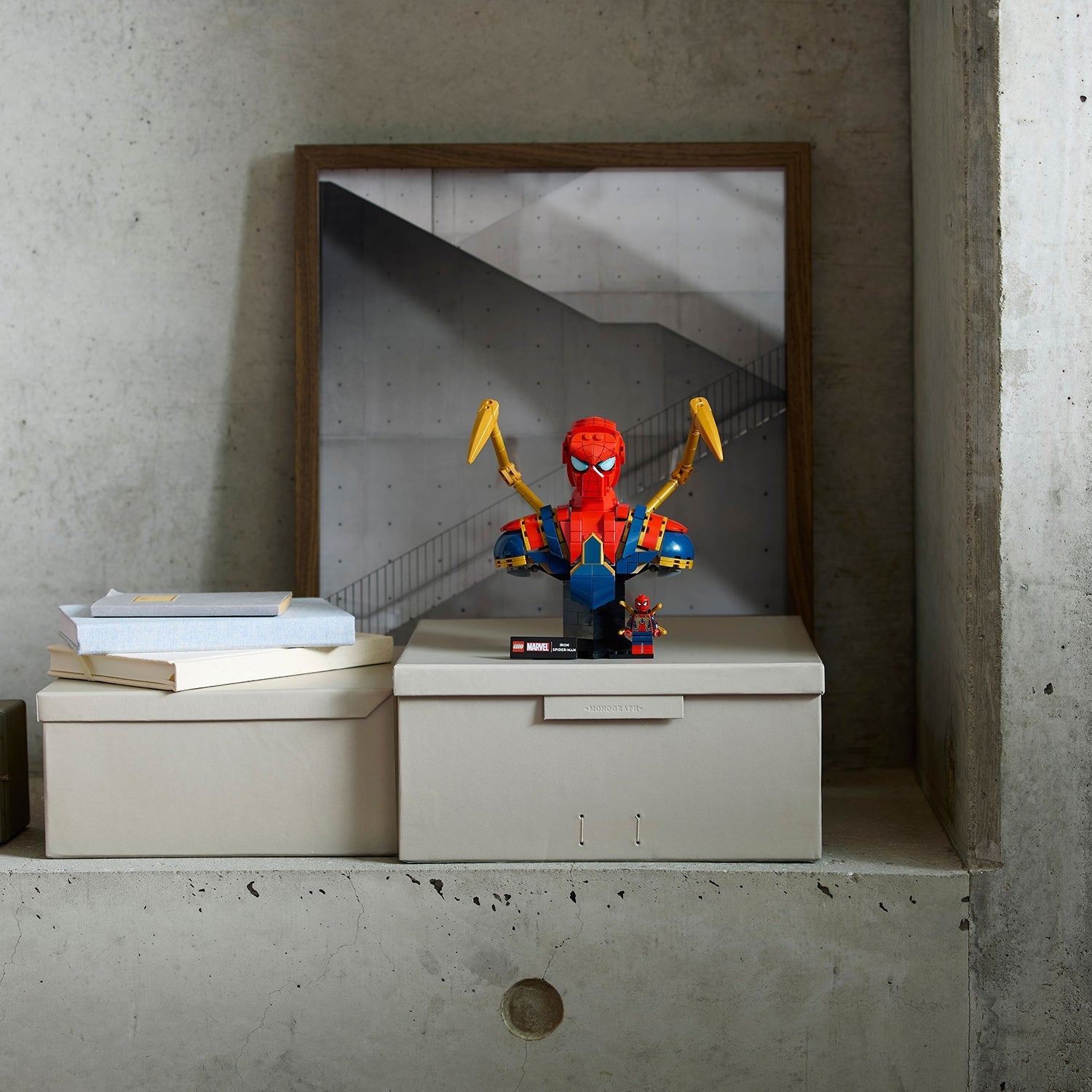 LEGO® Marvel Iron Spider-Man Bust