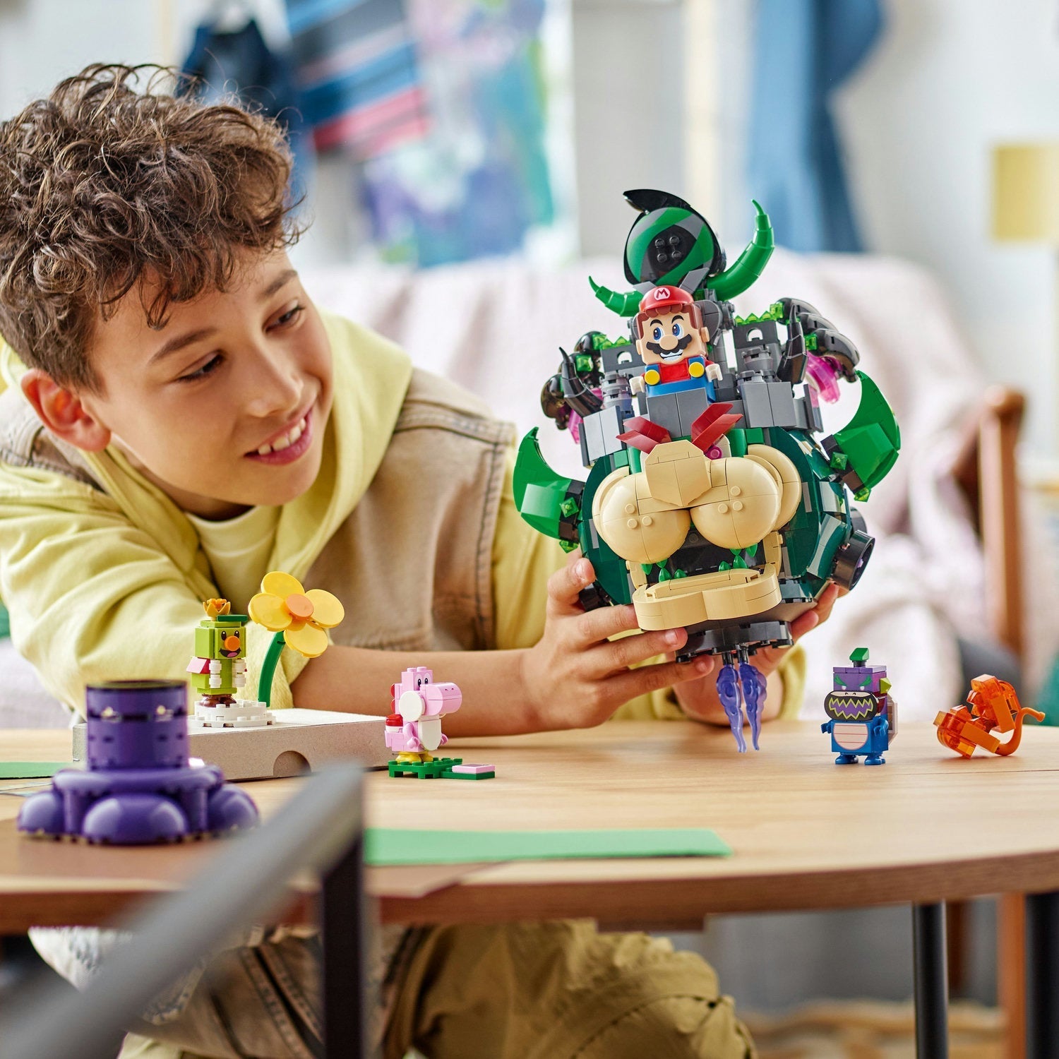 LEGO® Super Mario™ Prince Florian & Castle Bowser