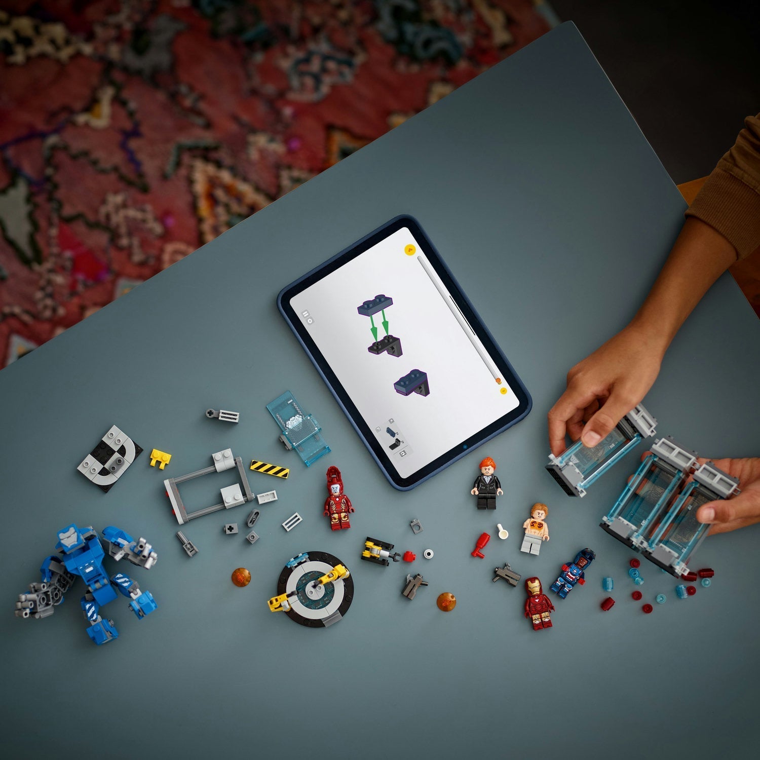 LEGO® Marvel Iron Mans Laboratory: Hall of Armor