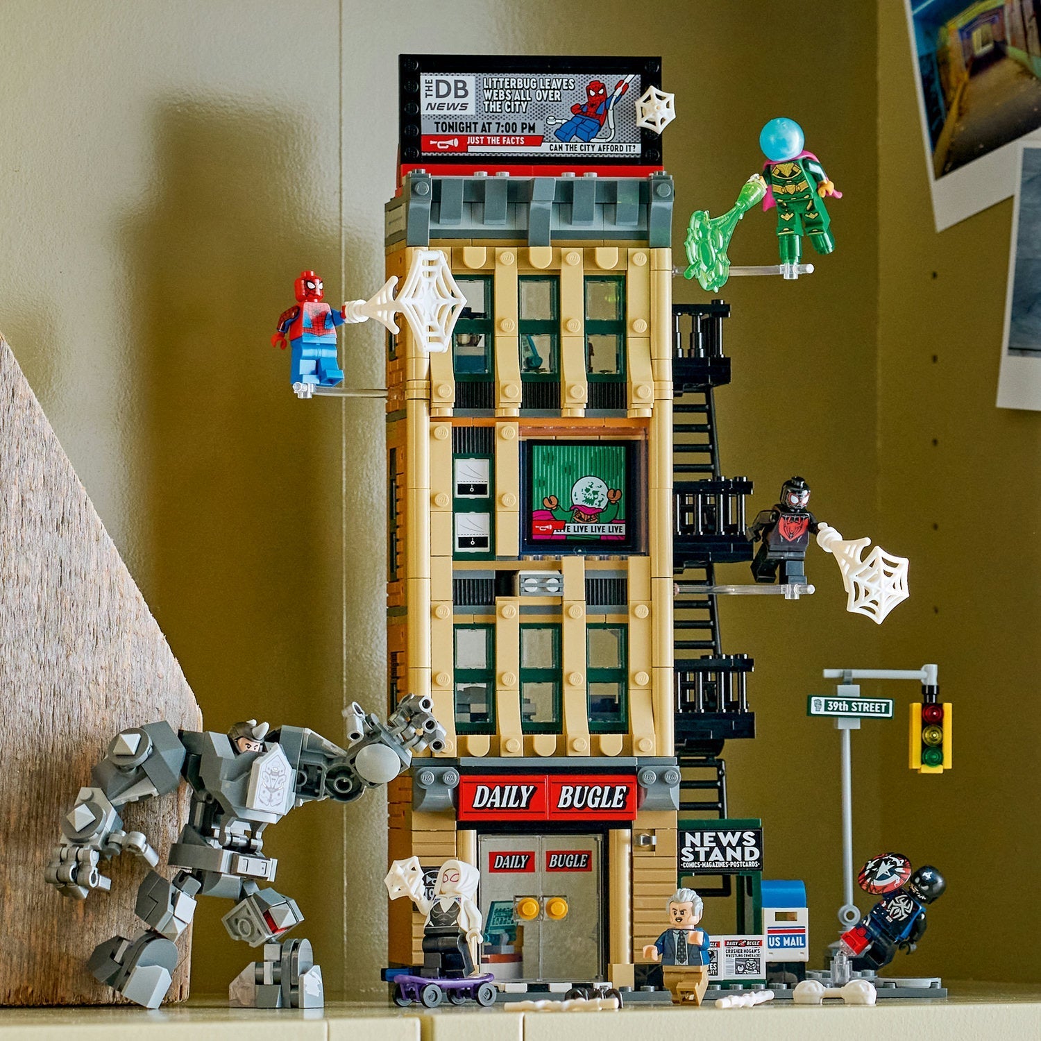 LEGO® | Marvel Spider-Man vs. Mysterio: The Daily Bugle