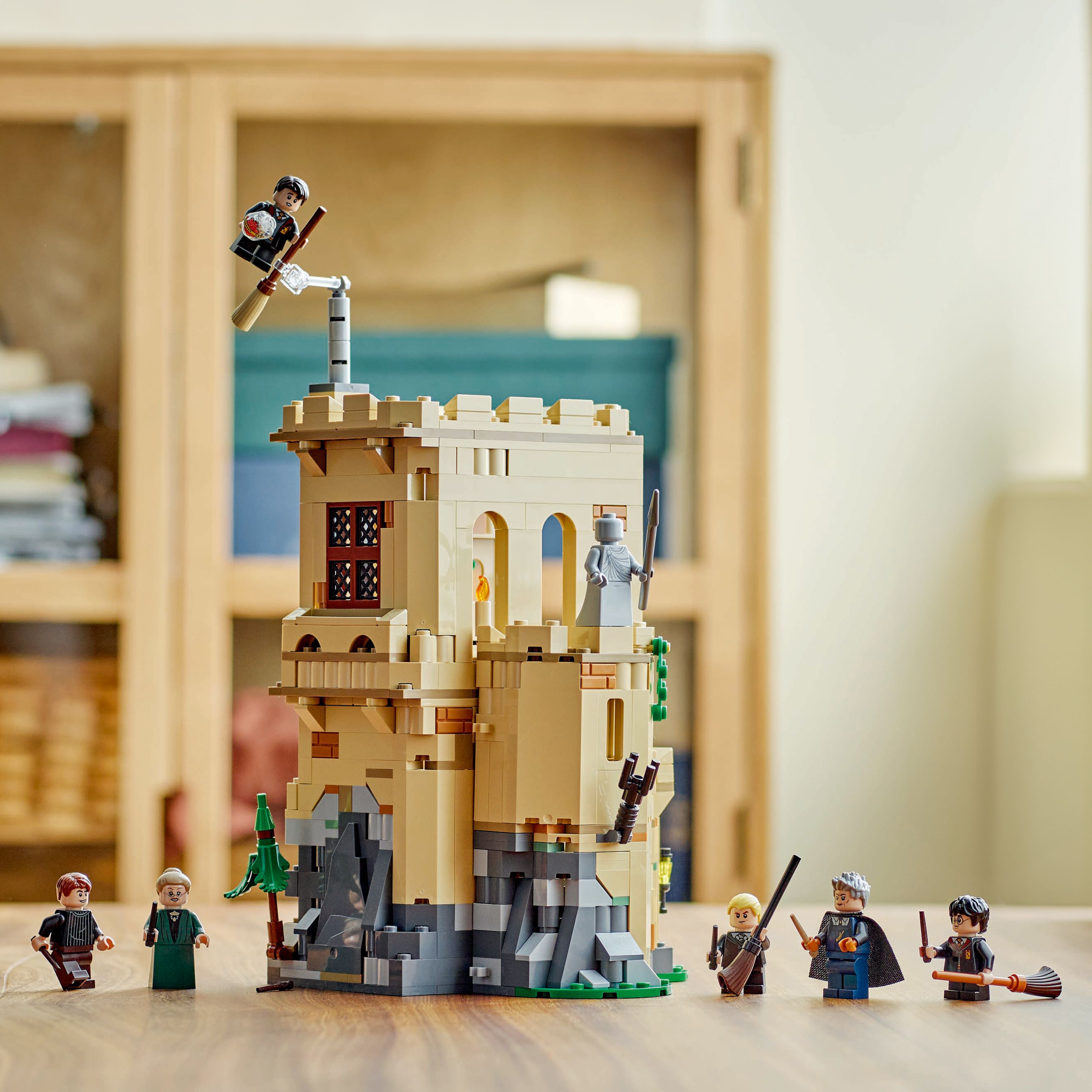 LEGO® Harry Potter™ Hogwarts™ Castle: Flying Lessons