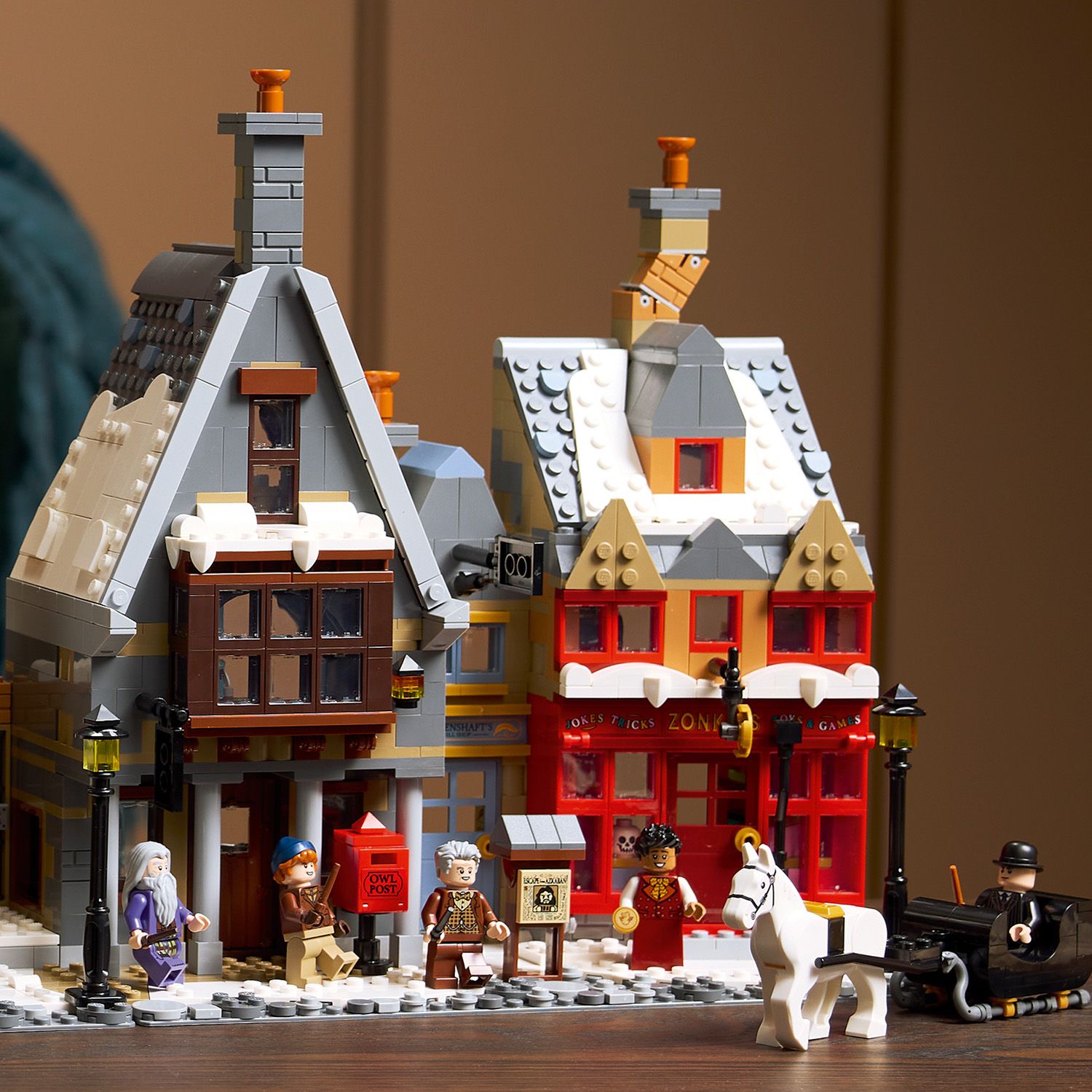 LEGO® Harry Potter™ Hogsmeade™ Village – Collectors' Edition
